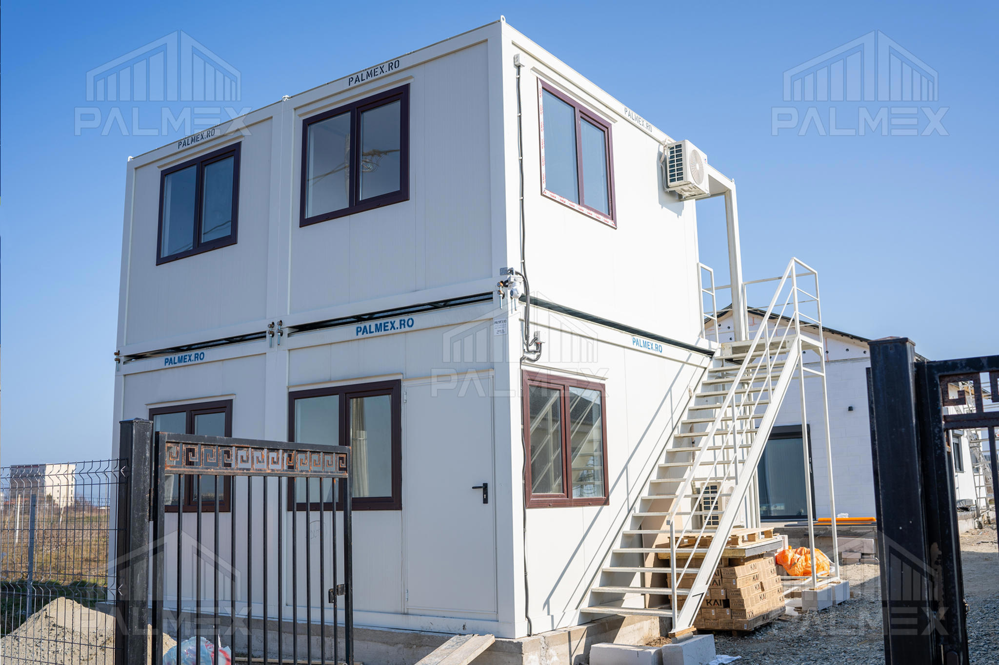 container birou cu etaj